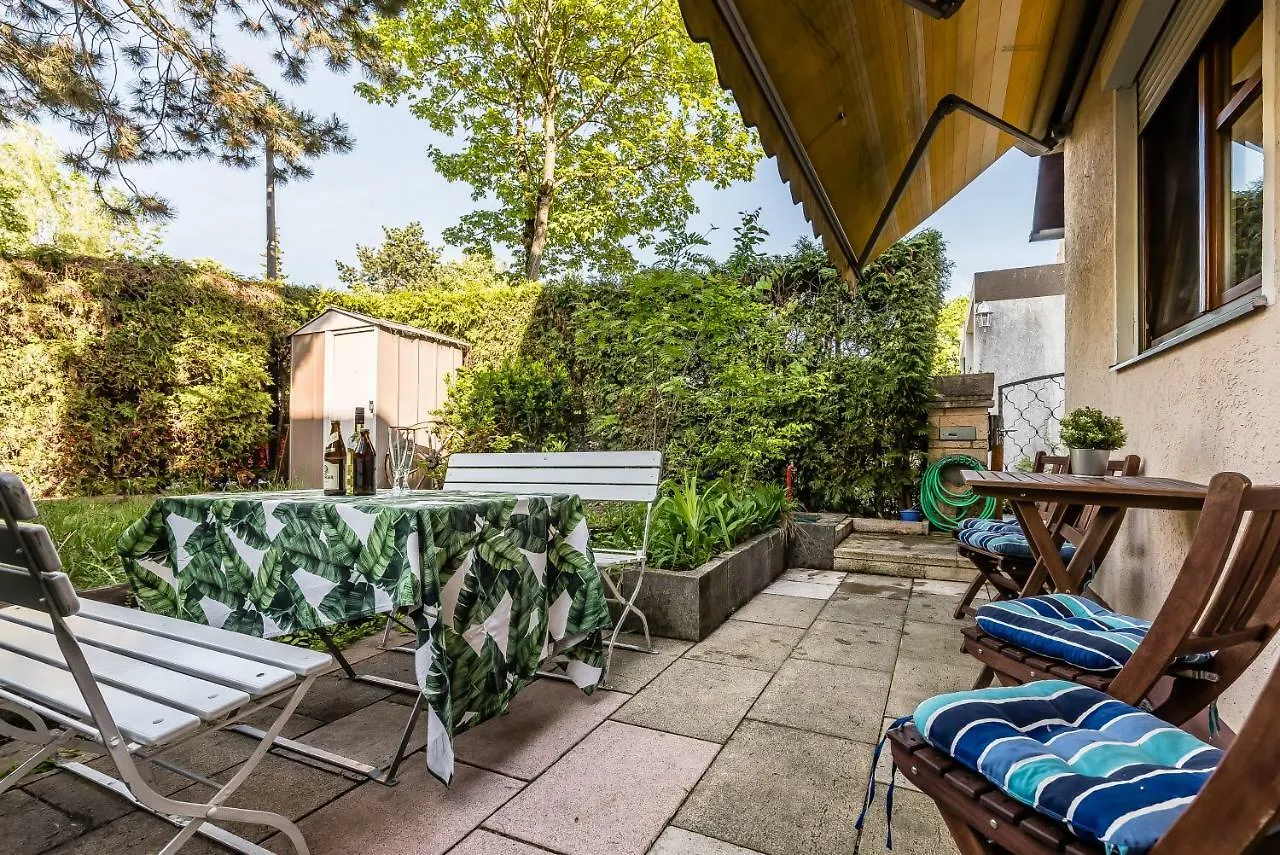 Bed And Breakfast Zeevat Waldperlach Munich Germany