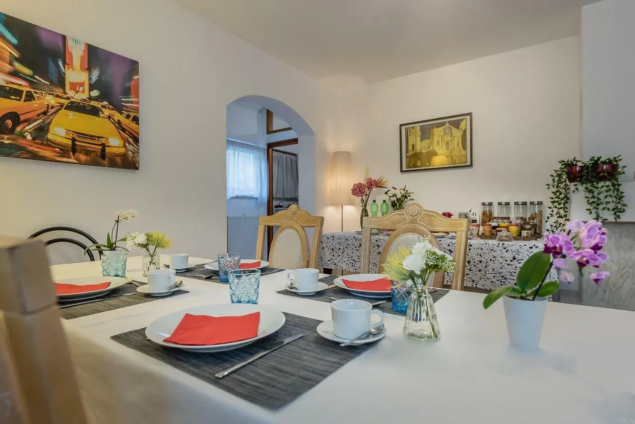 ** Bed & Breakfast Bed And Breakfast Zeevat Waldperlach Munich Germany
