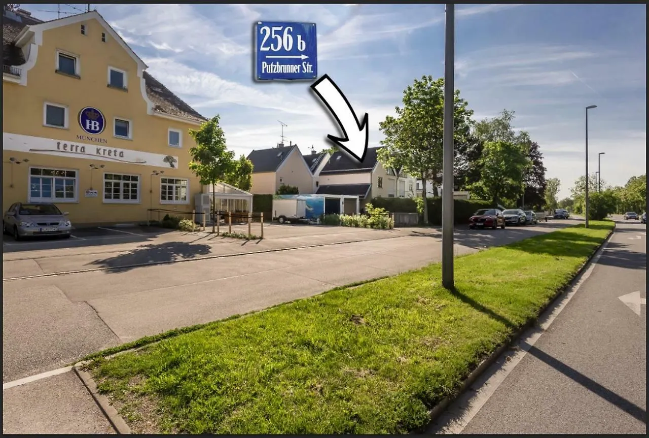 Bed & Breakfast Bed And Breakfast Zeevat Waldperlach Munich