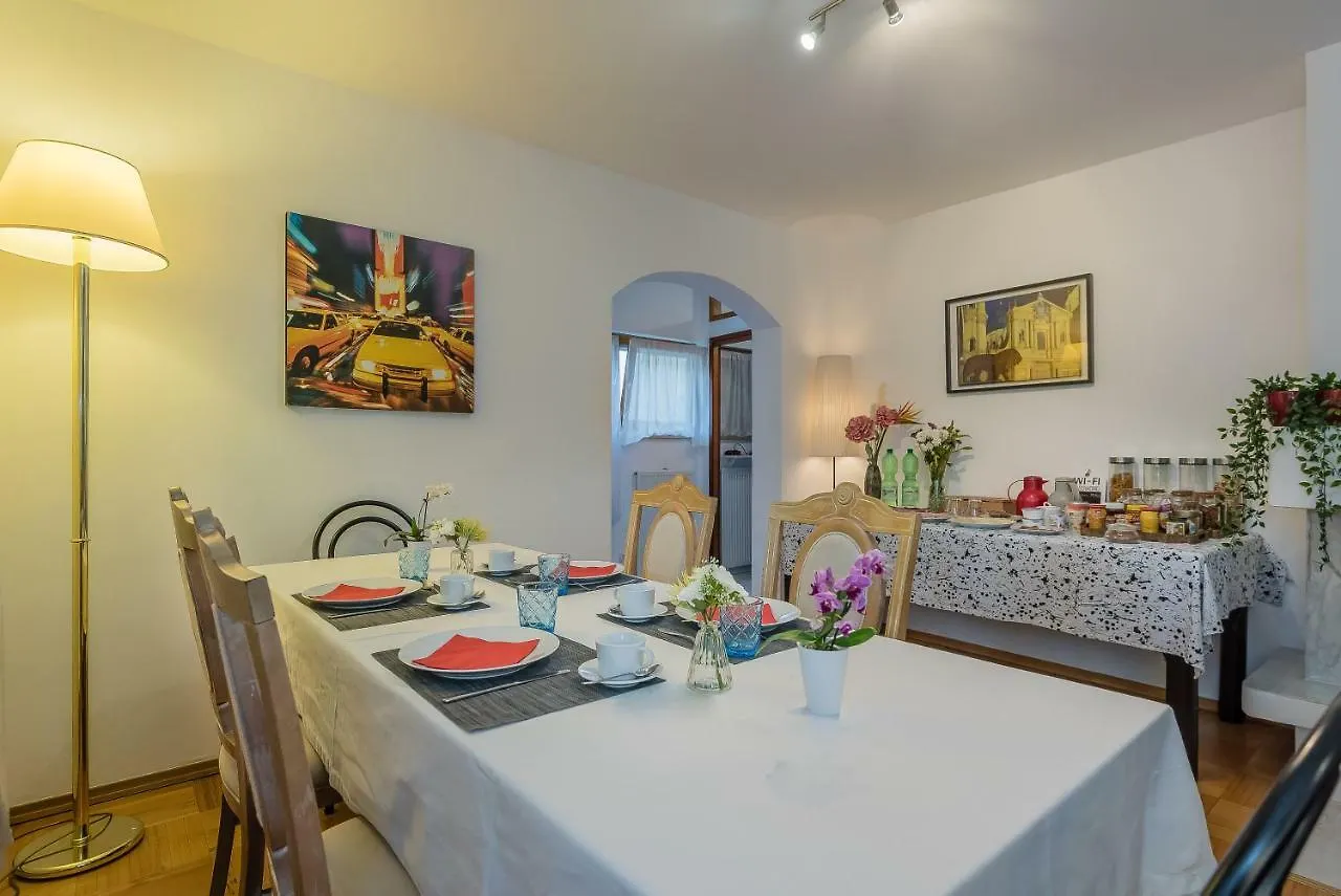 Bed And Breakfast Zeevat Waldperlach Munich 2*,